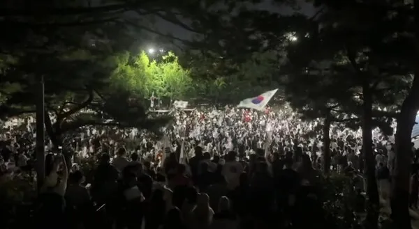 재선거 반대 51%·사전투표 폐지 52.7%…선거제도 개편 여론 확산

6·3 지방선거 투표용지 부족 사태를 계기로 전국 재선거와 사전투표 제도