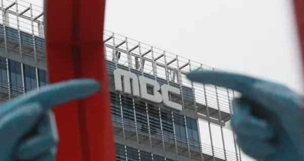 MBC노조 "취재 현장 갈등, 공정보도 성찰 계기 돼야"

[더퍼블릭=오두환 기자] MBC 취재진이 서울 송파구 잠실 투표소와 올림픽공원 집회 