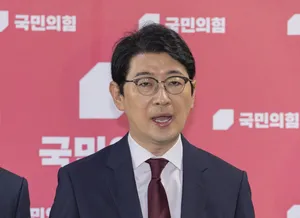 ‘투표용지 부족’ 잠실투표소 무슨 일 있었나?…주진우, 투표록 공개

[헤럴드경제=이명수 기자] ‘투표용지가 소진된 후 지침을 달라 요청했으나 