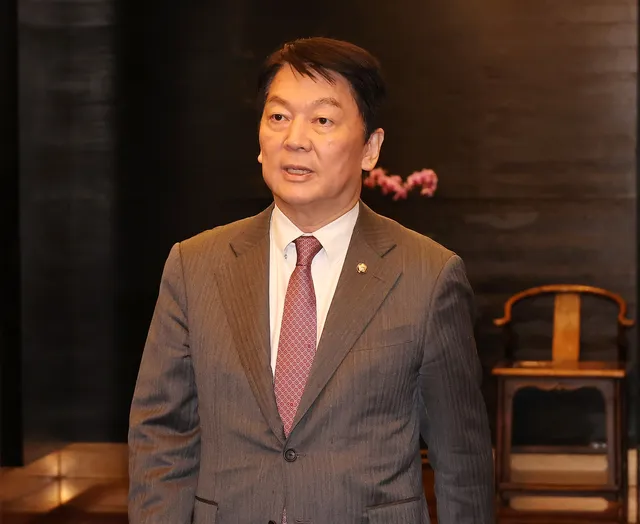 안철수 "선관위, 숨어서 구경만 말고 현장 나와 결자해지하라"

안철수 국민의힘 의원은 18일 6·3 지방선거 투표용지 부족 사태와 관련해 선거