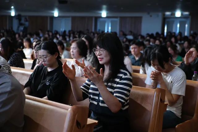 “한국교회 다시 세울 마중물로” 유기성 목사, ‘눈물의 기도’ 촉구

한국교회의 영적 각성과 이 땅의 회복을 위해 함께 기도하는 대구·경북 71