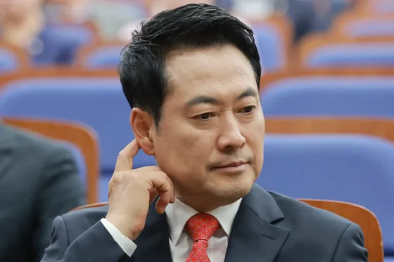 장동혁, 응급실 갔다가 입원…"선거·선관위 대응에 체력소모"

국민의힘 장동혁 대표가 의료진 권고로 병원에 입원했습니다.  장 대표는 오늘(18