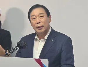 선거 패배 최민호 "개표상황표 의문투성이"... 무효 소청 제기

18일 기자회견"투표지분류 개시시각이 선거일 아닌 5월 12일로 기재""전산기
