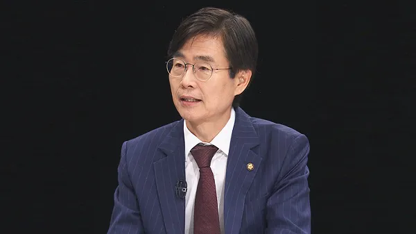 [더in터뷰] 조경태 "'입원' 장동혁, 대표 리더십 상실…간 김에 푹 쉬시...

■ 방송 : JTBC 이가혁 라이브 / 진행 : 이가혁 ■ 
