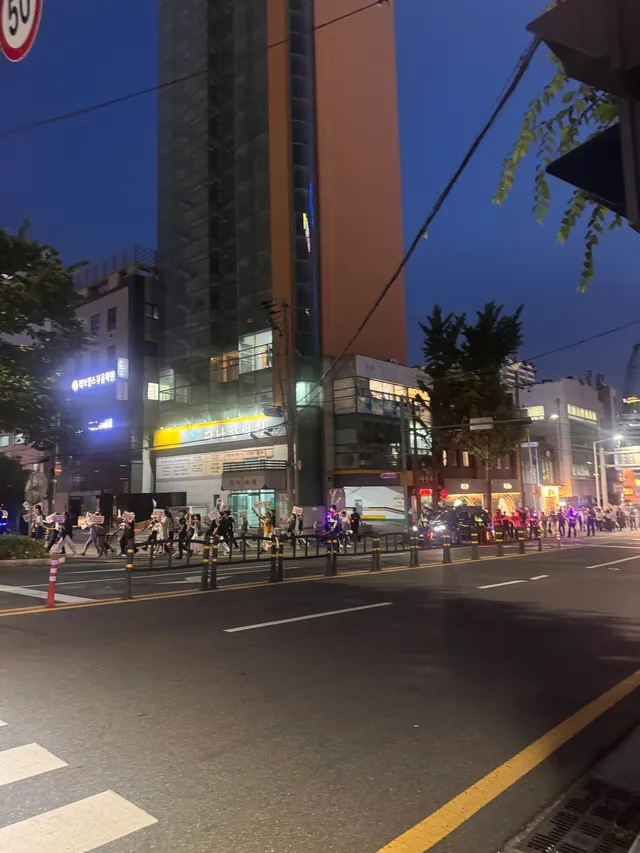 부산 뜨겁네 ,, 이제 퇴근하는길에 ,, 다들 감사합니다