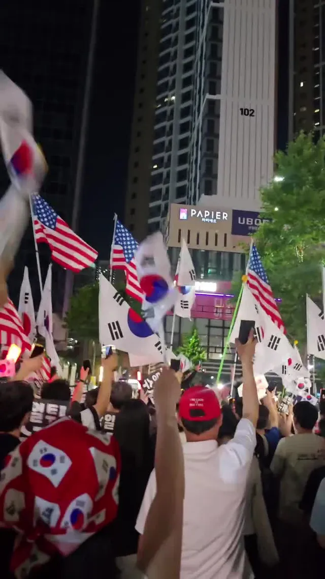 많은 법안들이, 많은 행동들이 공산화를 향해가고 있습니다. 이제 제발 멈춰주세요..

꼭 정상으로 돌아와서 과거의 일이 되어있길 바랍니다