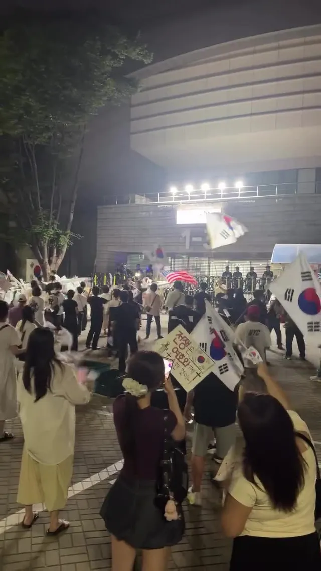 2026.06.18 23:28

밤늦게도 많다 
기말고사끝난 대학생들이
많이 합류한거 같음 감사
