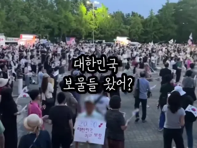 대한민국 보물들 왔어? 🇰🇷

스레드를 하다보면 어르신들 사진과 영상 나올 때 한번씩 저장 해봤어요. 사진이랑 영상만 저장해서 출처를 몰라 