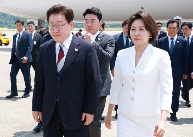 돌아온 이 대통령, 집 나간 국정동력 찾는다···순방 성과 직접 설명,...

유럽 순방을 마치고 귀국한 이재명 대통령이 오는 19일 순방 성과