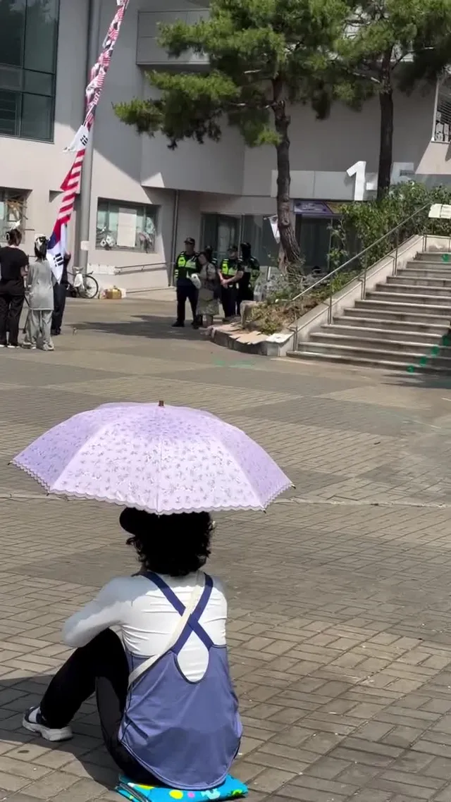 정말 매일 나오셔...
