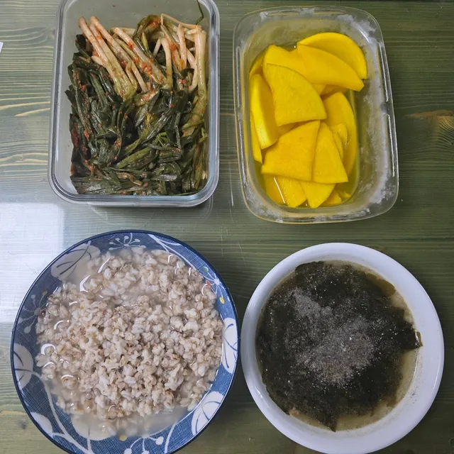 극우라고? 니들이 너무 극좌, 종북, 좌빨, 자빠리라서 멀리 보여서 그래!
정상이고 니들이 바로 똥물에 튀겨져 뒈져버려야 할 비정상이야!