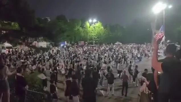 6.18.수 9:40PM 두번째 다녀옴
오늘도 가야징 
🇰🇷 올공🇺🇸
💥 멸공💥