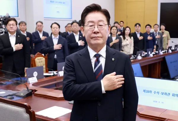 李 "선관위 해체 수준 개혁, 필요시 개헌도" 국힘 "원포인트 개헌에 반...

이재명 대통령이 6·3 지방선거 투표용지 부족 사태와 관련 “기