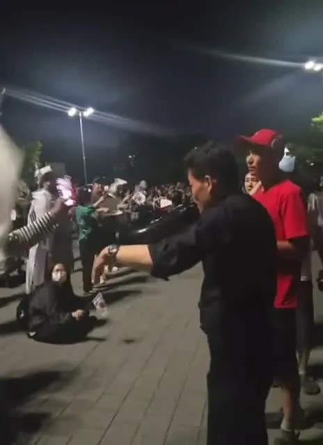 전한길 괜히 집회 갔다가 욕먹고 쫓겨남