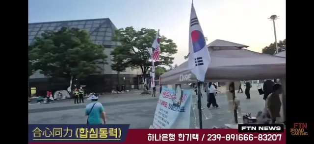 이제 서로 게이트 공성전을 시작한 올공이들...🥵
자(혁)슬람들이 올다르크가 탄생한 2-1를 성지로 선포하고 민간인들 다 내쫒고 점거했다고 함