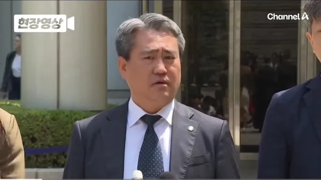 대북송금 한놈은 대통령 하고 있고
오물풍선 대응한 사람은 30년 선고?