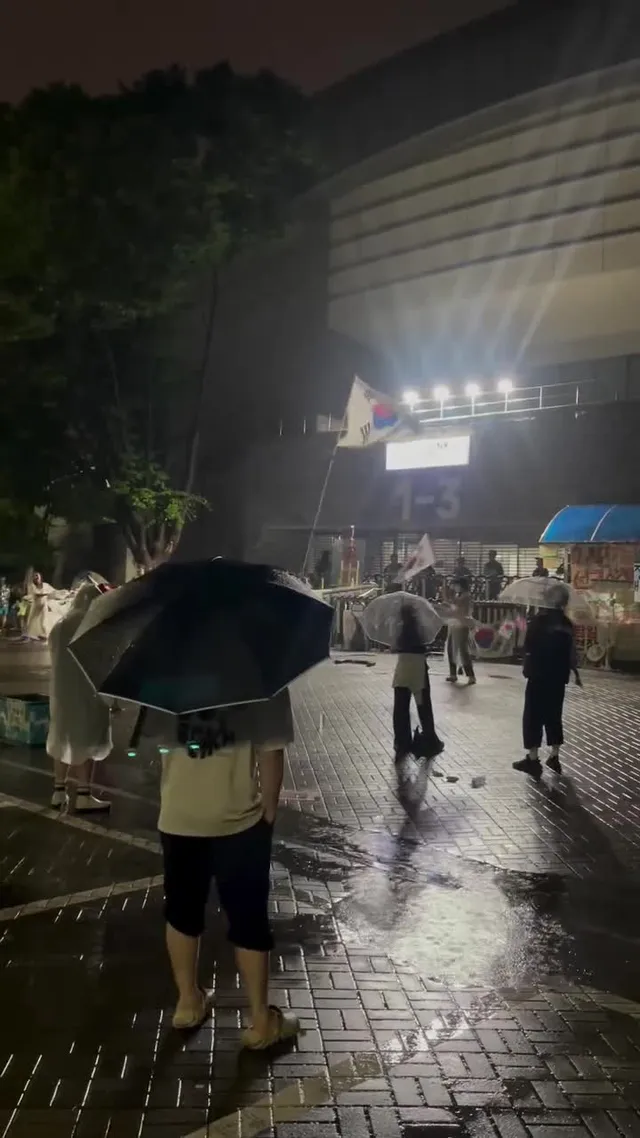 새벽세신데
이게 어케 가능???진짜 존경스럽고
대단하다는 생각밖에 안들고 눈물만 난다