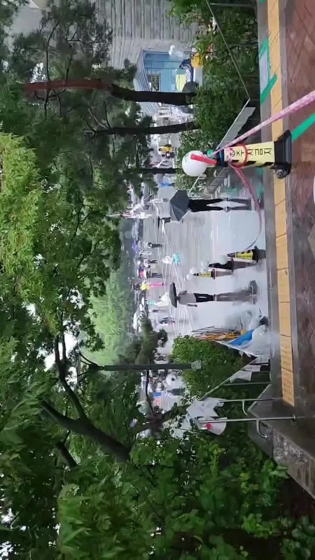 비오는 새벽, 잠실 올공 현장 동영상입니다.
