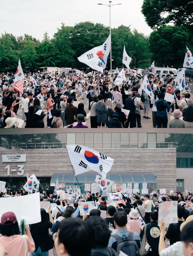 올림픽공원 기록 

대한민국을 사랑하고 걱정하는 사람들이 모인 곳 

#올림픽공원 

평일 오전~낮은 다들 출근하느라 사람이 많이 빠지지만
이 