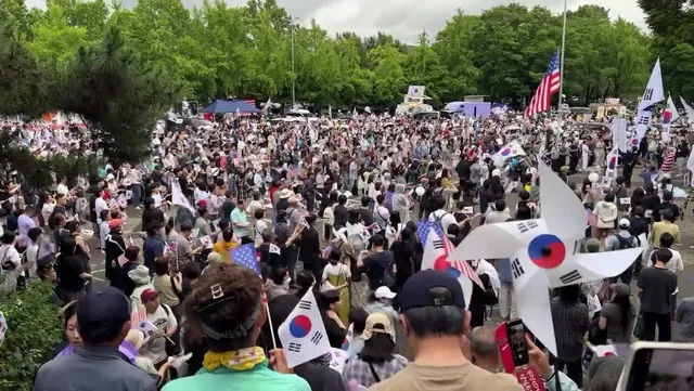 사람 점점 많아진다아 18:22 
이거 올리면 또 계정 정지되나......? ㅋㅋㅋ