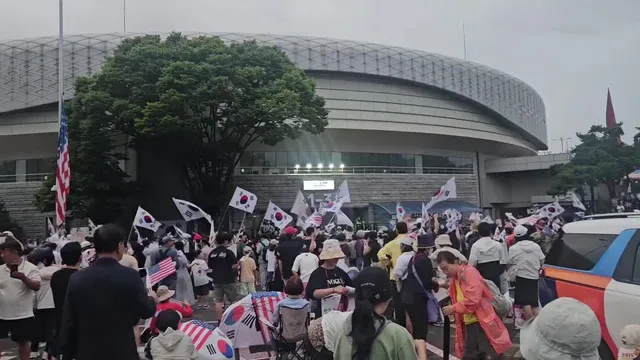 지금~~~ 사람들 계속 많아진다 안전사고들 조심하세요~~
좌빨들 댓달면 차단할꺼니까 조용히 글만봐라
개빡치게 하네 멸공 🇰🇷