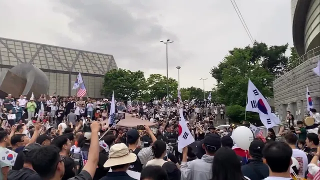 1-2에 이렇게 사람많은거 첨봐요