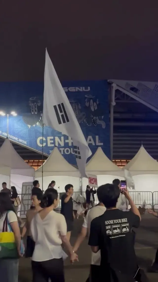 올공 cu앞에 대진연 뿌락치들 와서 북치고 호루라기 부르고 재선거만 외치고 있어요. 
이거 관심 주면 안돼요.  모이지 마시고 지나가시면 부정선