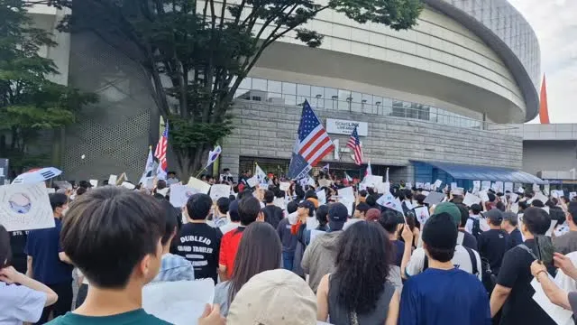 저도 임신한 아내랑 동참했습니다. 재선거!!!