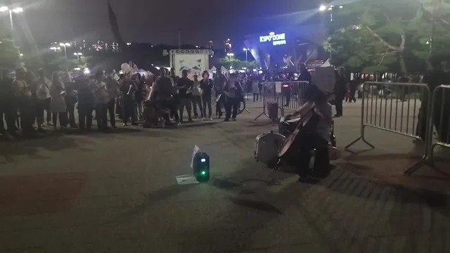 오늘도 따뜻했던 잠실
음악해주시는분들이 여기서 재능 기부해주셔서
너무 감사합니다 연주회 온줄 알았습니다^ 
마무리는 구호로! 

항상 감사합니다