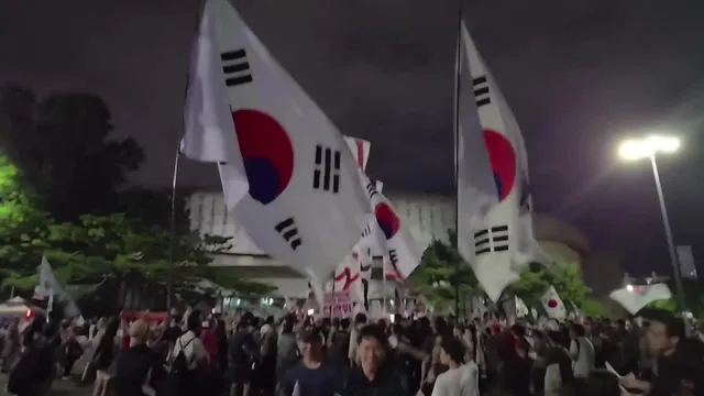 현재 잠실 올공 주말 밤은 뜨겁다 뜨거워🔥
태극기가 휘날리는 모습이 시리도록 아름다워
눈물이 왈콱😭
부정선거 재선거! 당일투표 수개표!🇰�