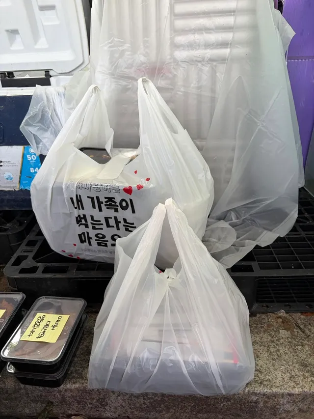 도시락 챙겨주셔서 감사합니다 🥹🫶 
더열심히 봉사할께요!!!