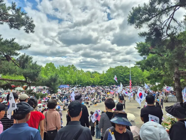 2026.06.21 14:28 
올공 1-3 실시간
오늘도 멸공 🇰🇷🇱🇷