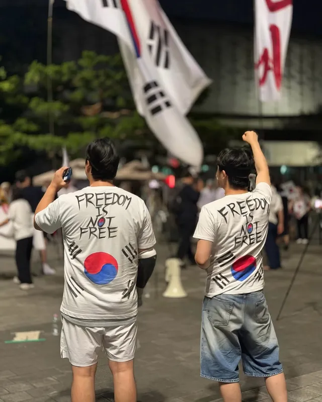 🔖 부정선거 재선거 당일투표 수개표
잠실에서 수고해주시는 많은분들 너무 감사합니다🫡

저도 조만간 애국하러 잠실로 가겠습니다🇰🇷🔥🔥
