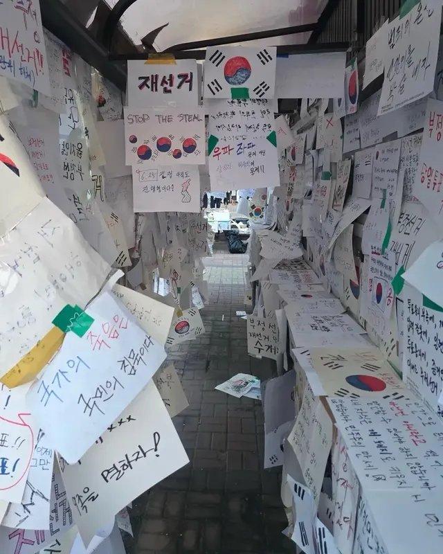 🔖 부정선거 재선거 당일투표 수개표
잠실에서 수고해주시는 많은분들 너무 감사합니다🫡

저도 조만간 애국하러 잠실로 가겠습니다🇰🇷🔥🔥
