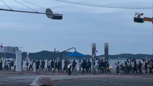 멋진분들 가게에서 같이 응원한 분들
서비스 드렸슴니당 (사장님 몰래 😜)