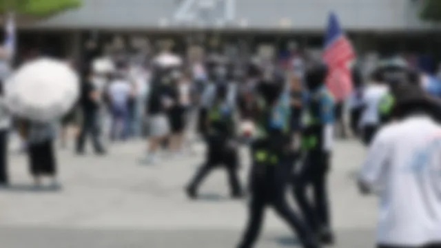경찰 "잠실 시위 불법행위엔 엄중 조치…정치적 중립 지키겠다"

경찰 "잠실 시위 불법행위엔 엄중 조치…정치적 중립 지키겠다"유재성 경찰청장 직