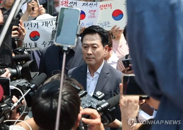 드러누운 장동혁, 반등하는 당 지지율에 ‘찬물’

장동혁 국민의힘 대표가 건강 악화를 이유로 당무 복귀를 닷새째 미루고 있는 가운데 국민의힘은 
