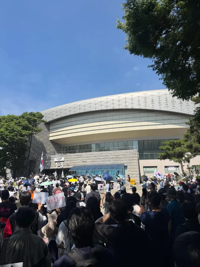 드디어 왔어요!
오늘은 현충일이라 아빠가 계시는 현충원에 가야하지만, 17살 꽃다운 나이에 학도병으로 6.25전쟁에 참전하신 아빠한테 부끄럽지 