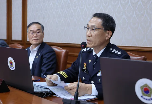 경찰 “잠실 개표소 불법행위 36건 수사…투표함 반출은 사회적 합의 필...

경찰이 잠실 개표소 봉쇄 시위와 관련한 불법행위 36건을 수사한다