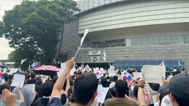 대한민국에서 태어나 자부심을 가지고 살아가는 국민으로서, 도저히 납득하기 어려운 일이 발생했습니다. 투표용지가 없어 투표를 하지 못했다는 소식을