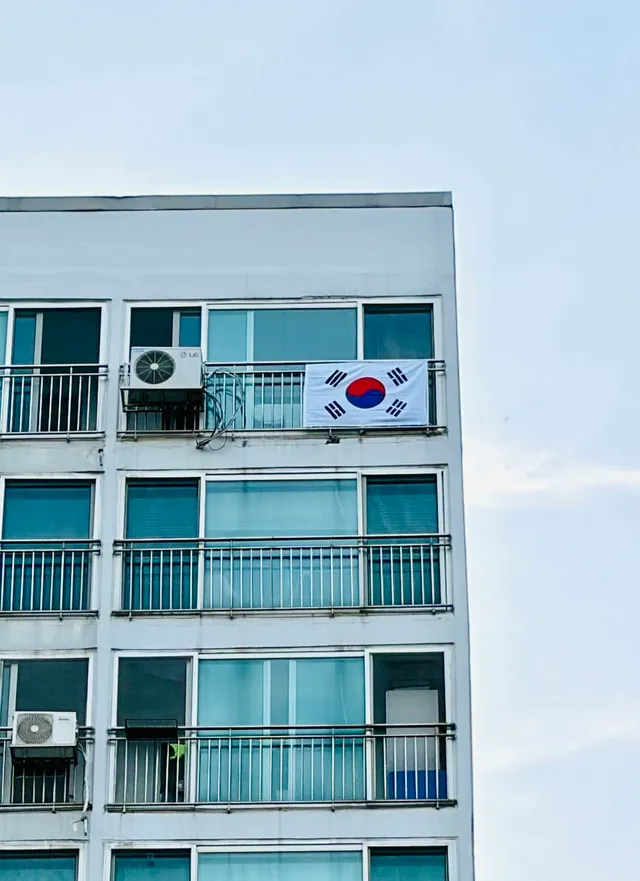 태극기! 집에 걸었습니다! 
대한민국 만세 입니다!!
🇰🇷🇰🇷🇰🇷🇰🇷