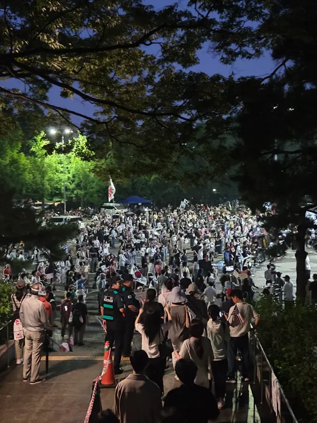 좀 더 사람들이 모였다면 하는 아쉬움이 있네요 전 이제 대구로 내려가야해서... 다음에 또 오겠습니다