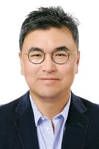 [시론] 선관위, 무엇을 어떻게 고칠 것인가

선거는 민주주의가 시민에게 보장하는 가장 기본적인 참여 절차다. 그 절차가 흔들리면 결과의 정당성