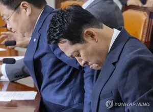 시점 중요해진 '장동혁 사퇴'…결국 핵심은 공천권

장동혁 국민의힘 대표에 대한 당내 비당권파의 퇴진 요구가 계속되는 가운데 공세의 형태가 미묘