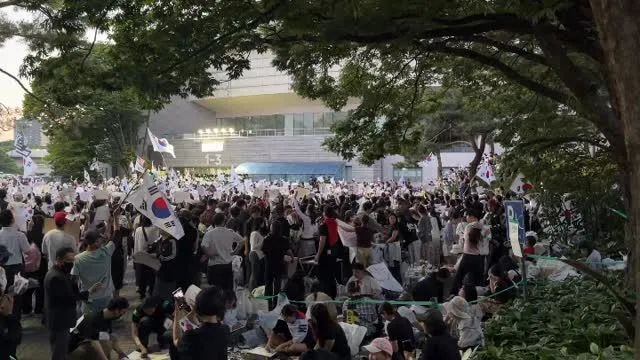 반드시 재선거 해야한다.!!!!

근데 카톡으로 지인한테 영상 보내는데 
‘전기통신사업법에 따라 방심위에서 불법촬영물등으로 지정한 정보에 해당하