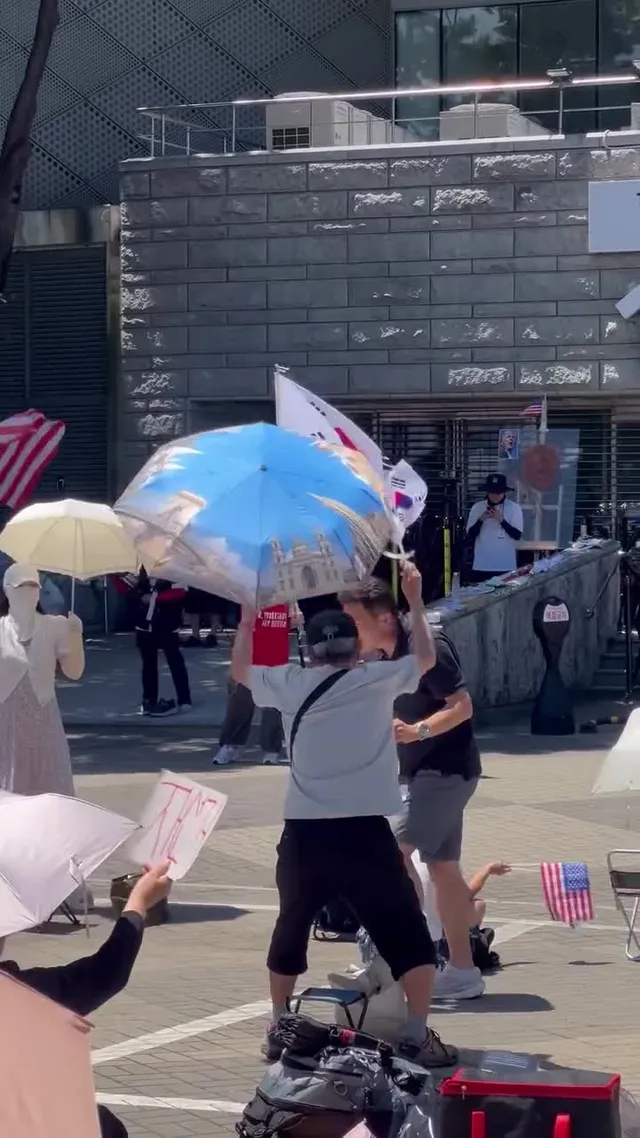 지칠때 등장만으로 기운 북돋아 주시니까
나는 감사하더라구