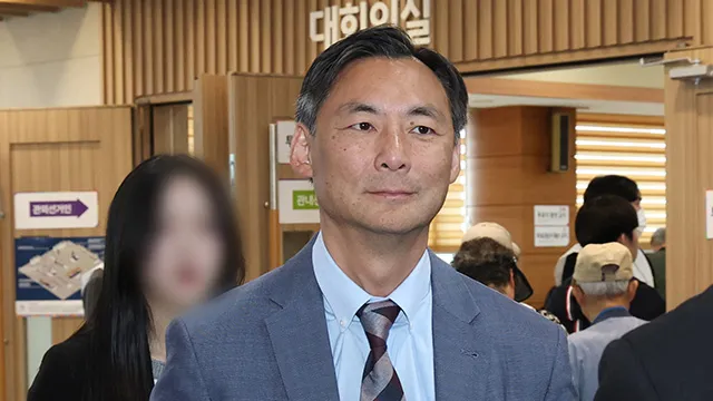 ‘이 대통령 명예훼손’ 모스탄, 내일 경찰 출석…첫 피의자 조사

이재명 대통령에 대한 명예훼손 등의 혐의로 수사를 받는 모스 탄(단현명) 미국