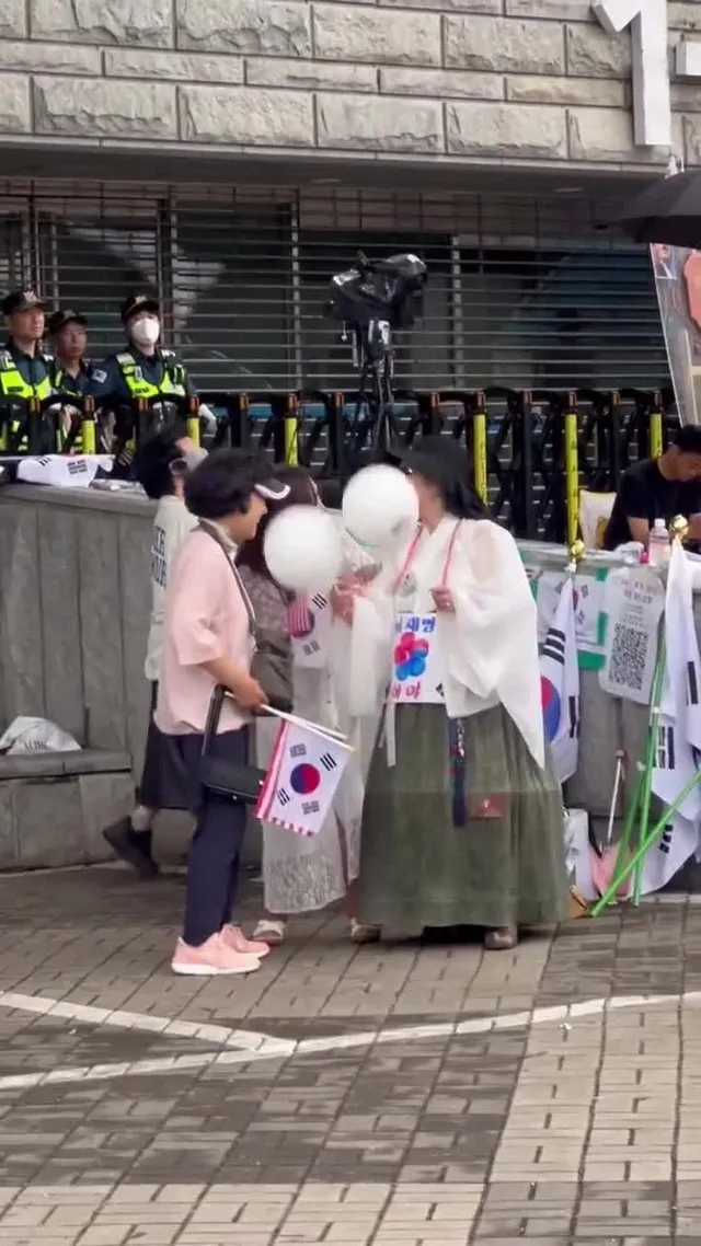 올공에 새로운 빌런등장. 제보 받습니다.
#올공 #잠실 #핸드볼경기장 #올림픽경기장 #분탕질
