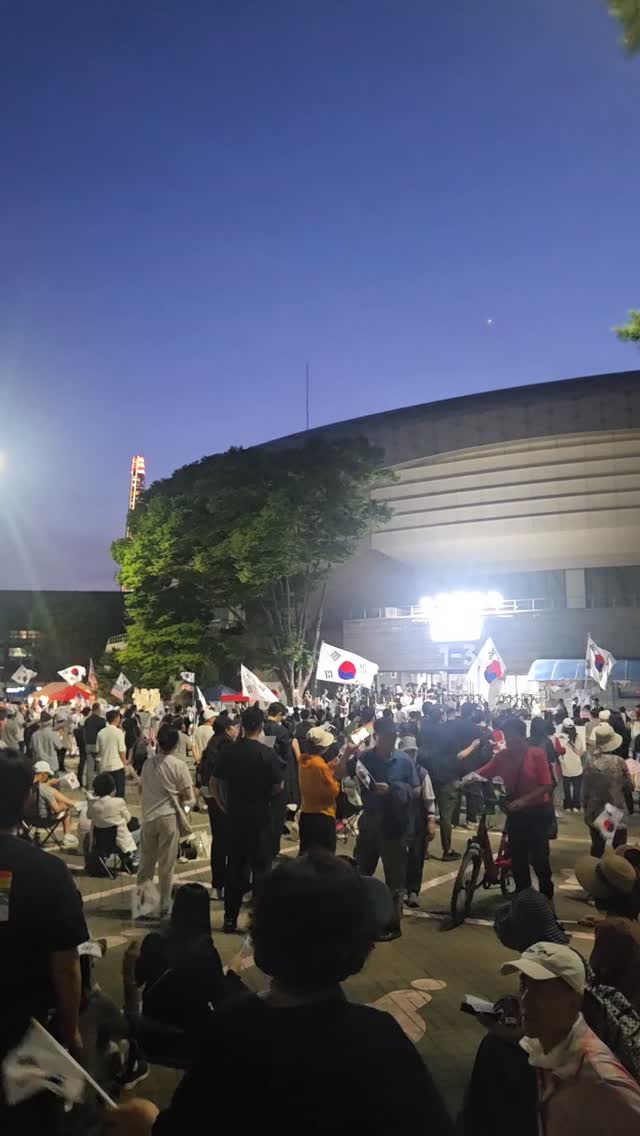 하나님 우리나라 도와주세요.
