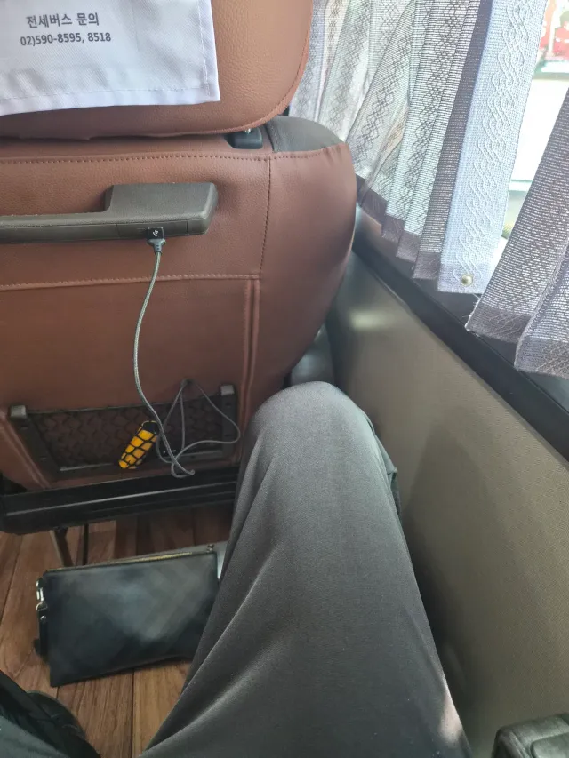 드디어 첫경험 하러 갑니다 소풍 가는거 같고 좋네오.. 올공의숲 체험하고 오겠습니다! 물론 태극기 아주 미친듯이 흔들겁니다.